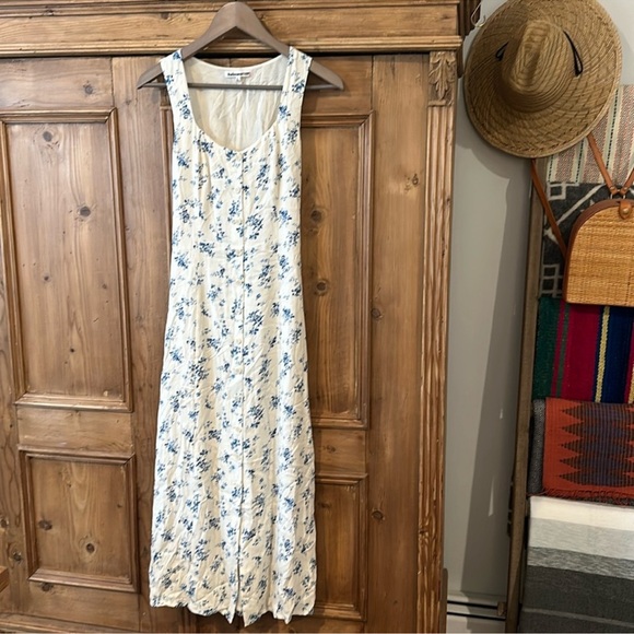 Reformation Dresses & Skirts - Reformation Londyn Dress